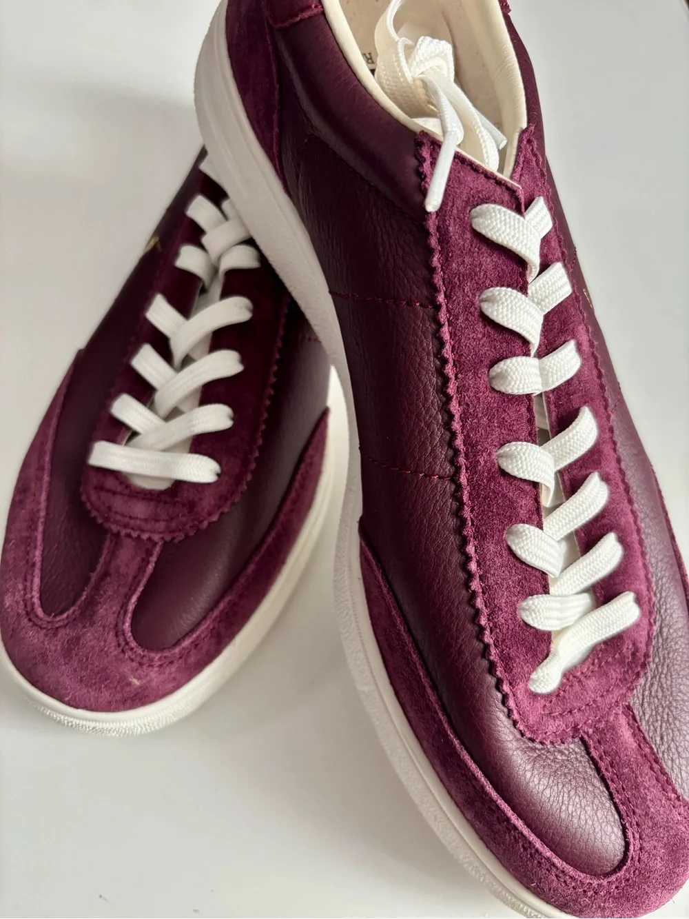 New Men’s Polo Bedford Sneakers in Wine, size 9. No box